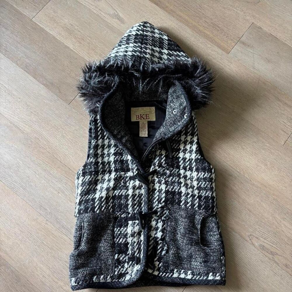 Bke Women's Brown and Black Gilet